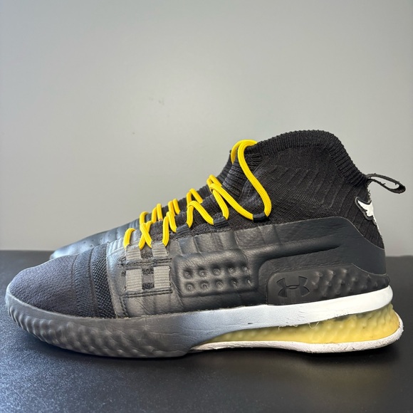 Under Armour Other - Under Armour Project 1 The Rock Bull Men's Size 10.5 Black White 3020788-001